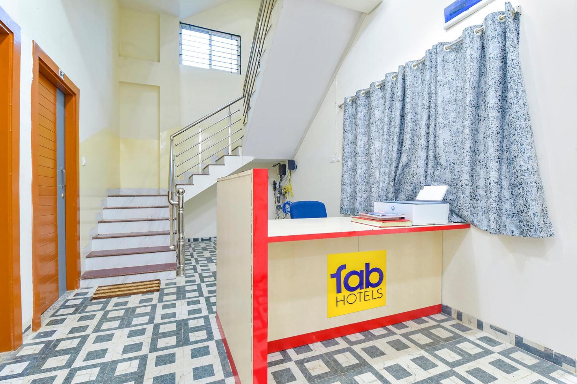 Fabhotel Grand Embassy Ιντόρ Εξωτερικό φωτογραφία