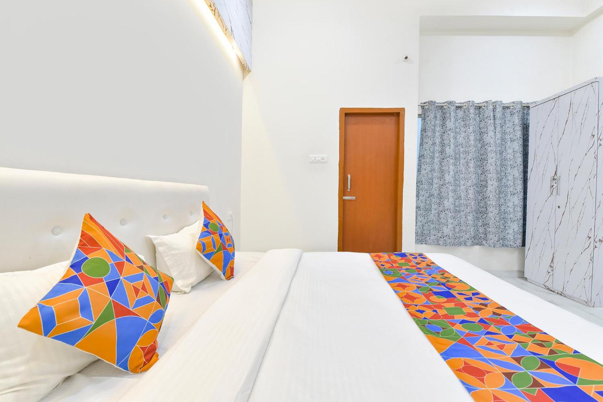 Fabhotel Grand Embassy Ιντόρ Εξωτερικό φωτογραφία