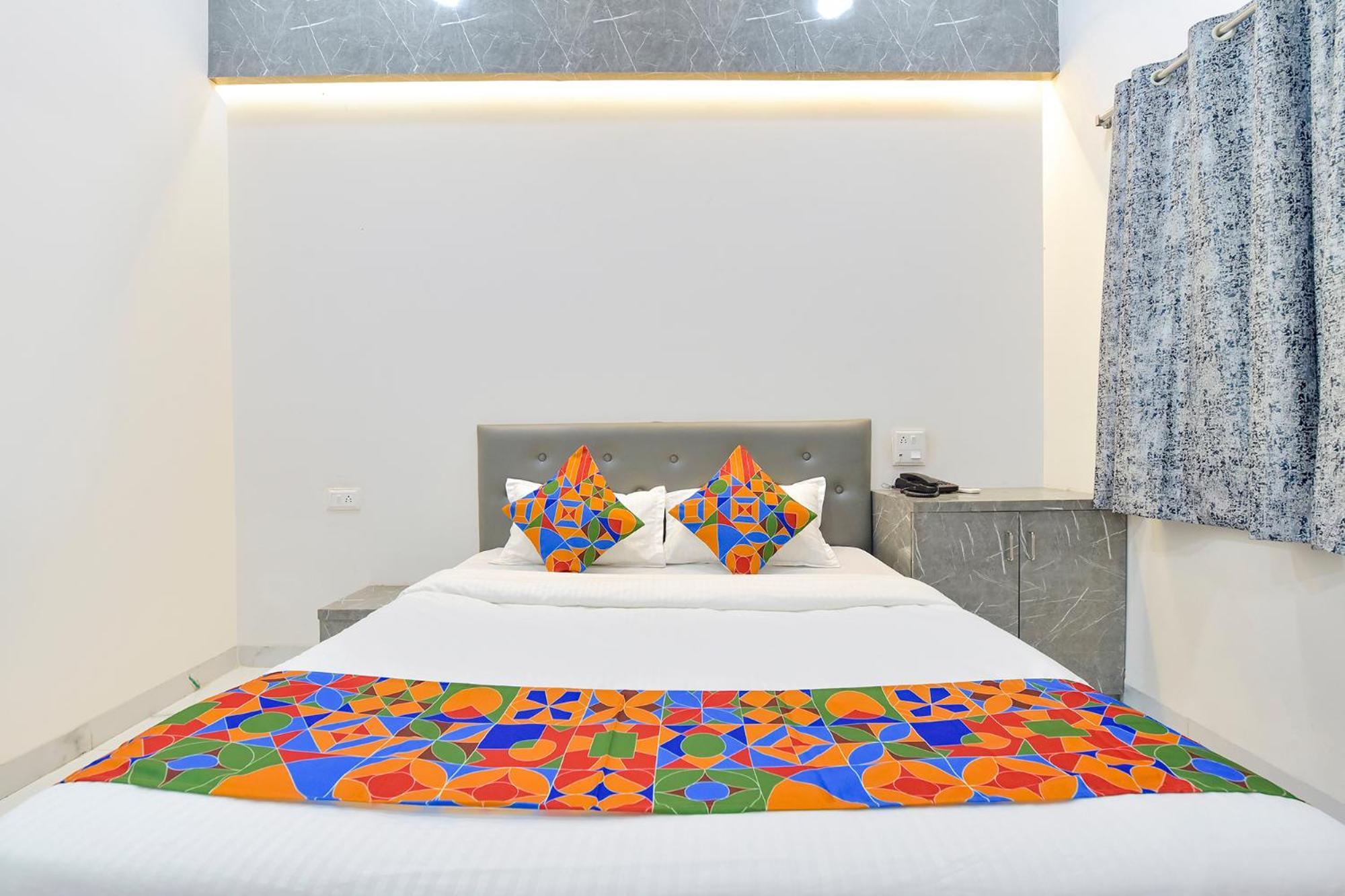 Fabhotel Grand Embassy Ιντόρ Εξωτερικό φωτογραφία