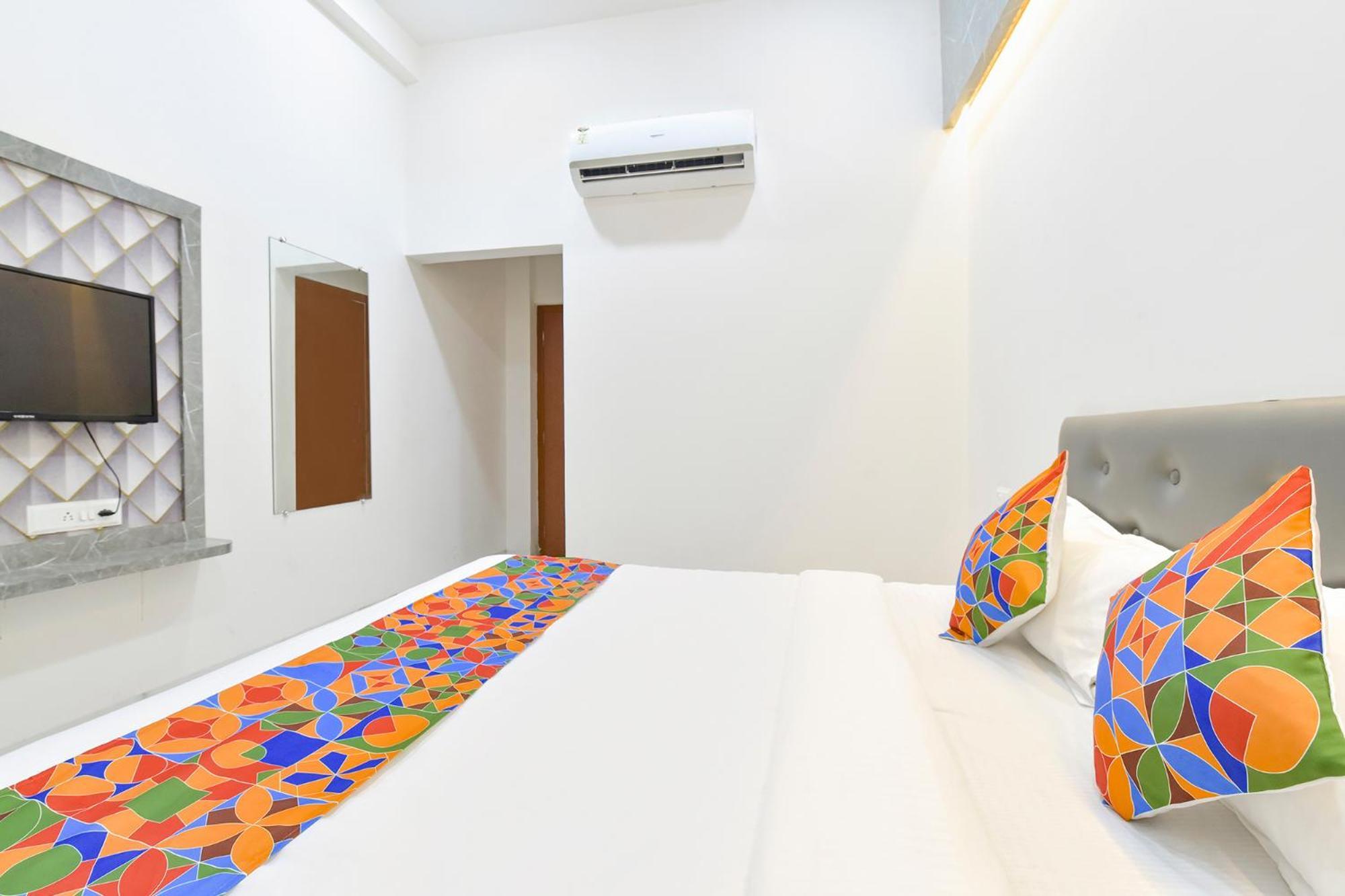 Fabhotel Grand Embassy Ιντόρ Εξωτερικό φωτογραφία