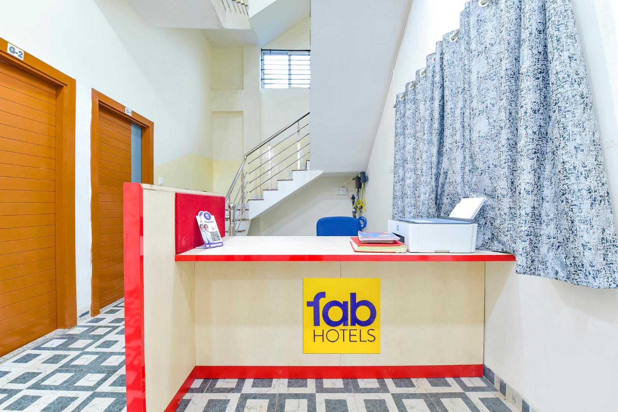 Fabhotel Grand Embassy Ιντόρ Εξωτερικό φωτογραφία