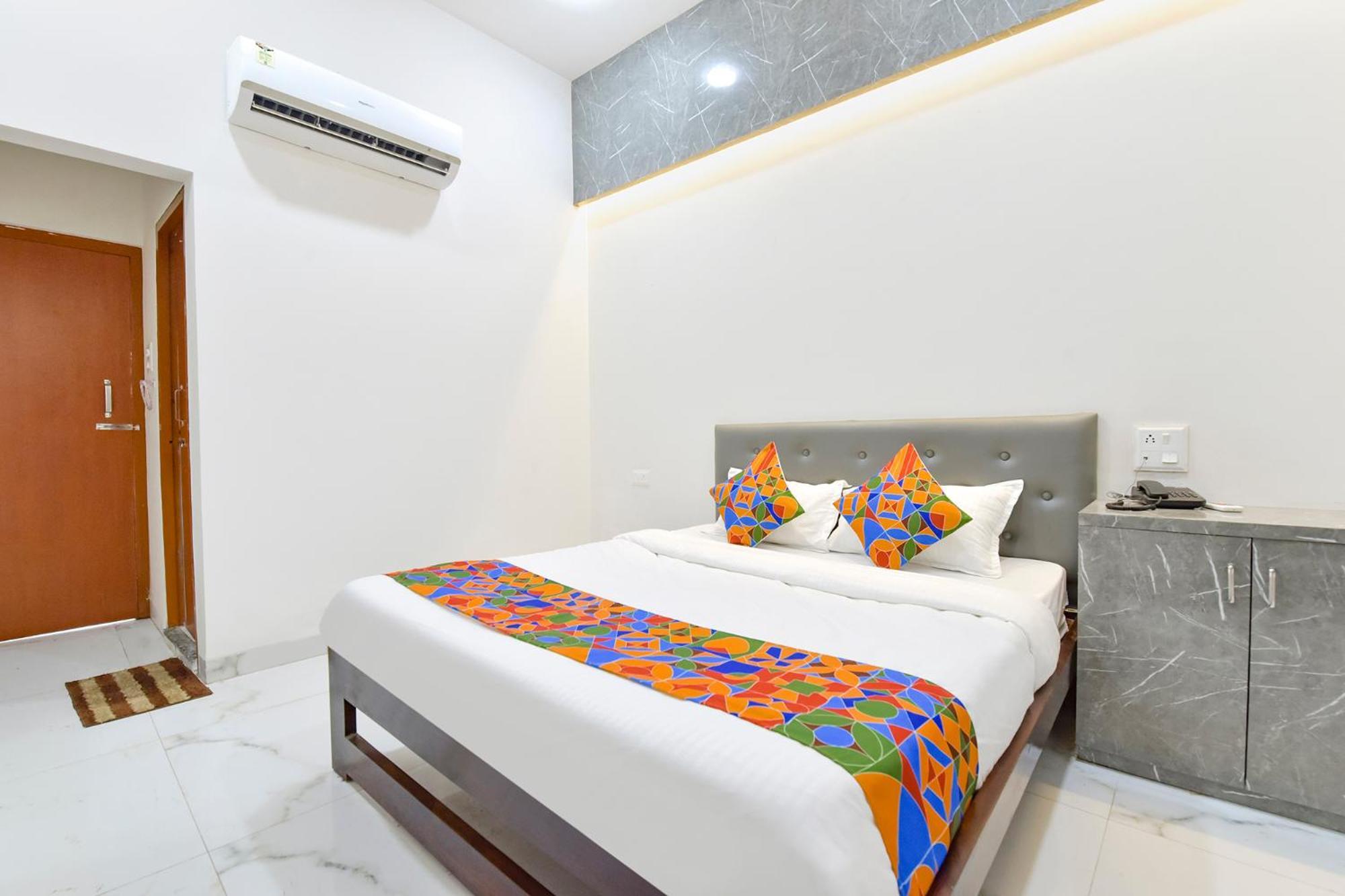 Fabhotel Grand Embassy Ιντόρ Εξωτερικό φωτογραφία