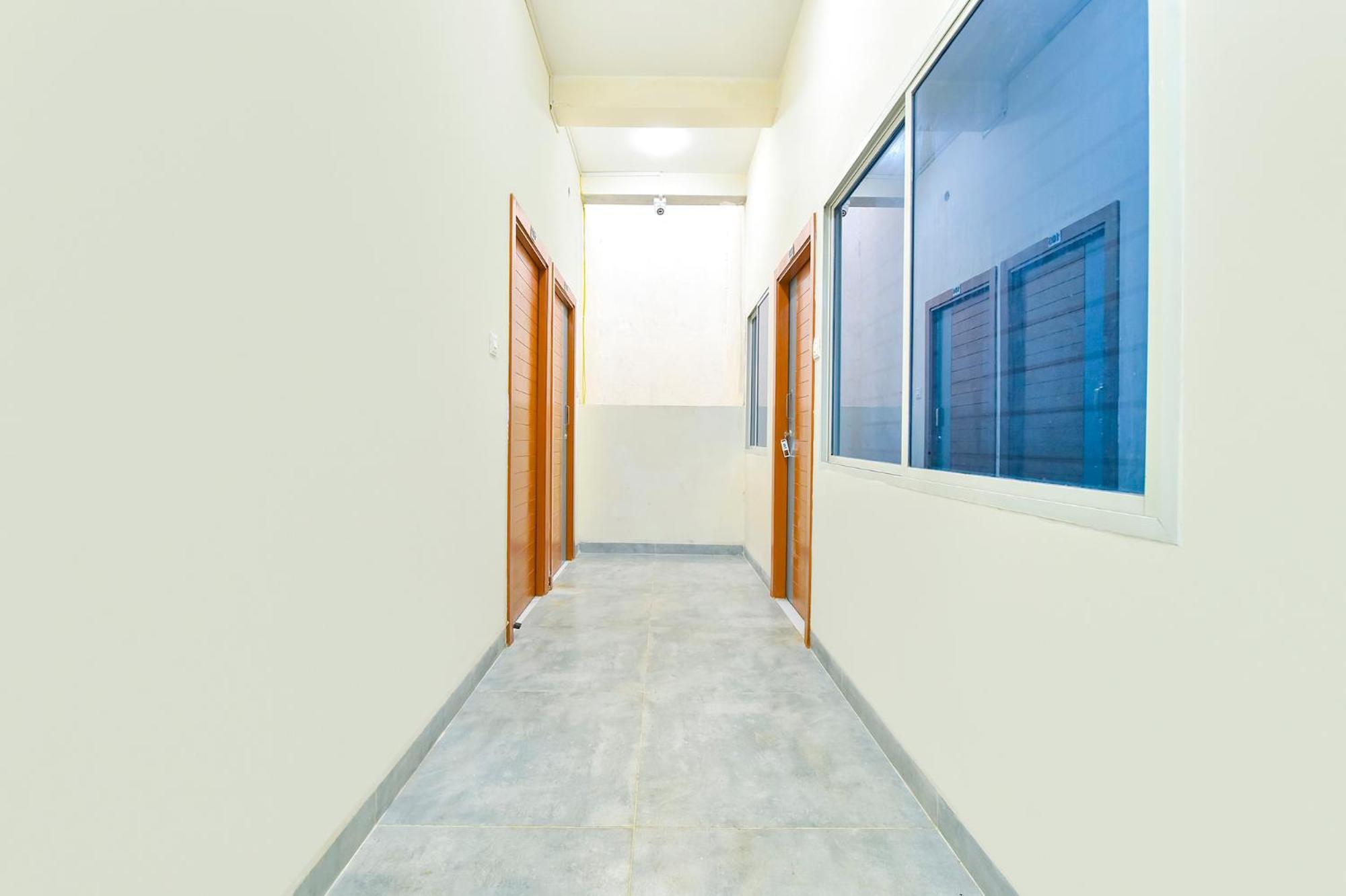 Fabhotel Grand Embassy Ιντόρ Εξωτερικό φωτογραφία