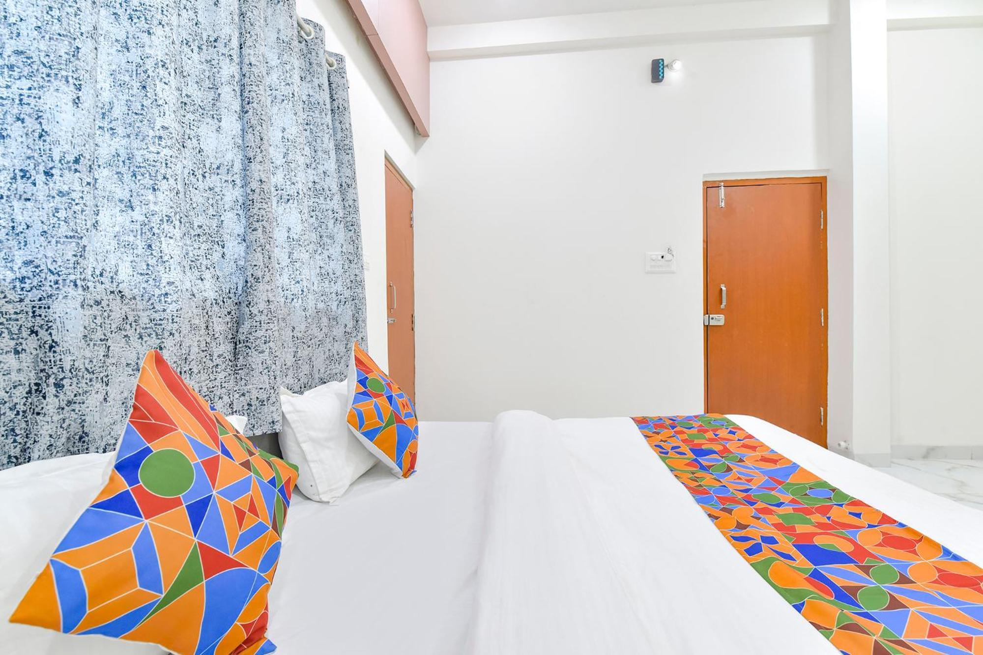 Fabhotel Grand Embassy Ιντόρ Εξωτερικό φωτογραφία